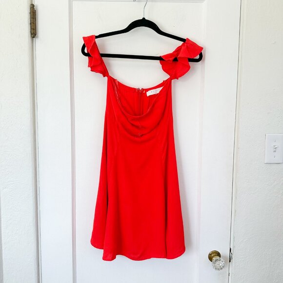 ASTR The Label | Rosaria‎ Off the Shoulder Mini Sundress Dress in Red Size Small - Picture 2 of 7